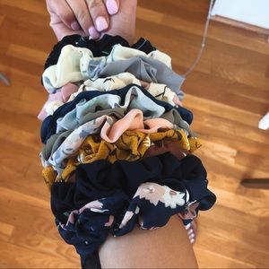 pack of 13 floral scrunchies